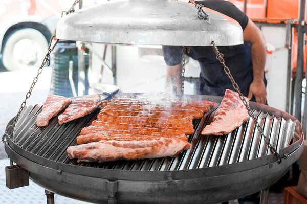 How to experience the best of British street food in London?